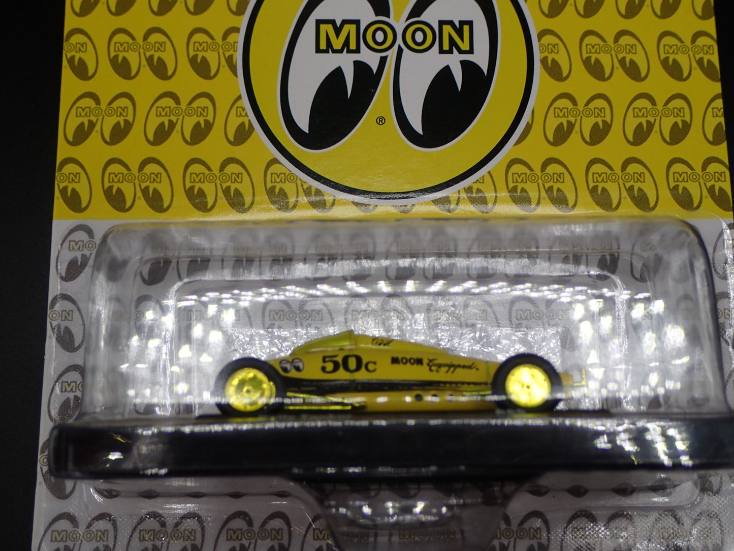BELLY TANKER RACE MOONEYES 2024 M2 MACHINES DRIVERS GOLD CHASE 1/750 R99 23-29