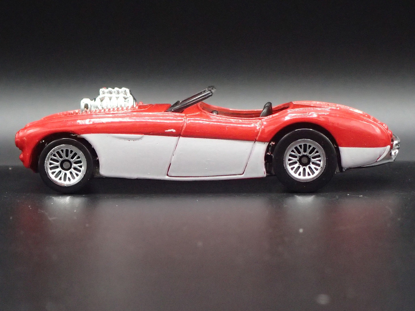 1953-1956 AUSTIN HEALEY ROADSTER CONVERTIBLE RED 1:64 SCALE DIECAST MODEL CAR