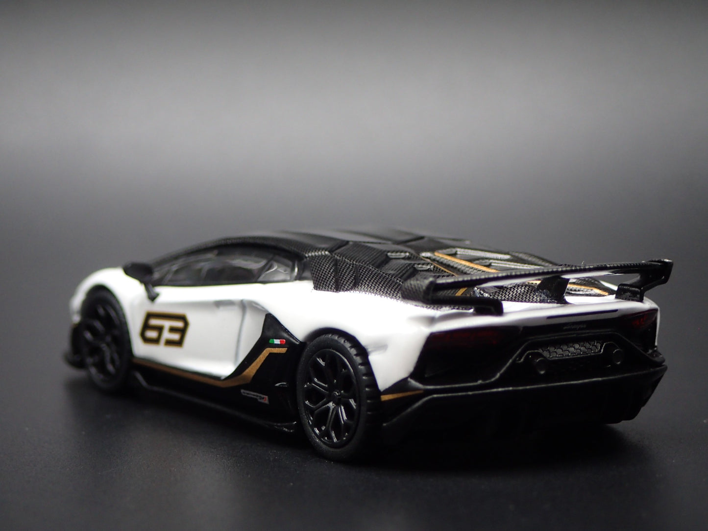 2019-2021 LAMBORGHINI AVENTADOR SVJ ROADSTER SUPER 1:64 SCALE DIECAST MODEL CAR