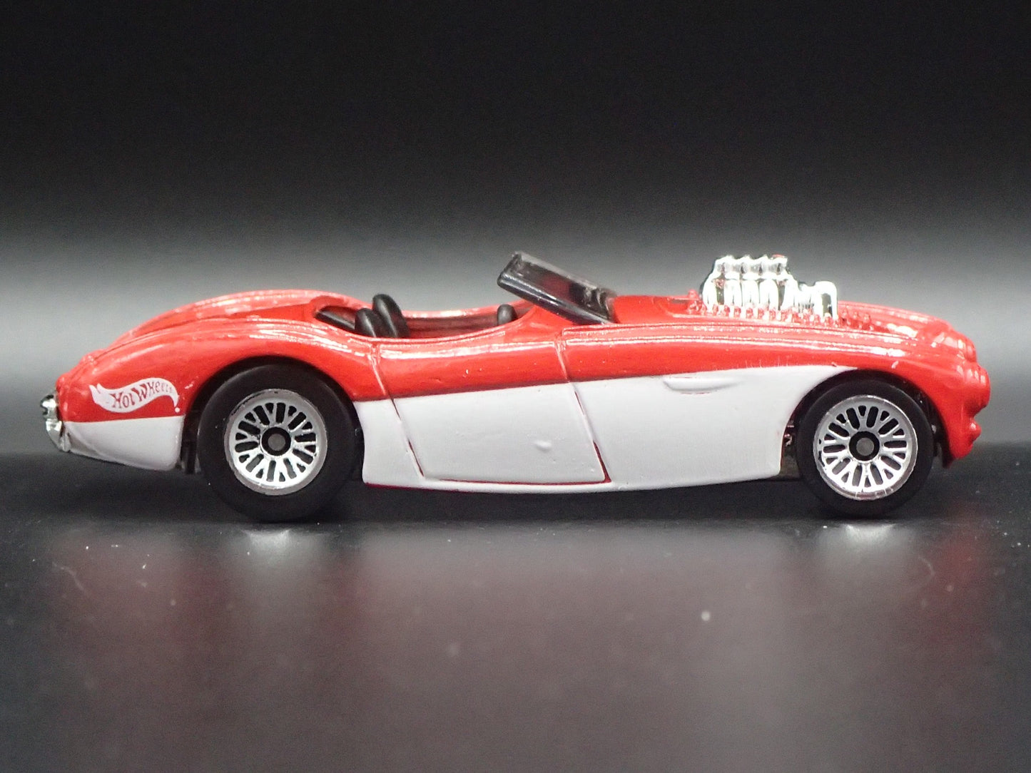 1953-1956 AUSTIN HEALEY ROADSTER CONVERTIBLE RED 1:64 SCALE DIECAST MODEL CAR