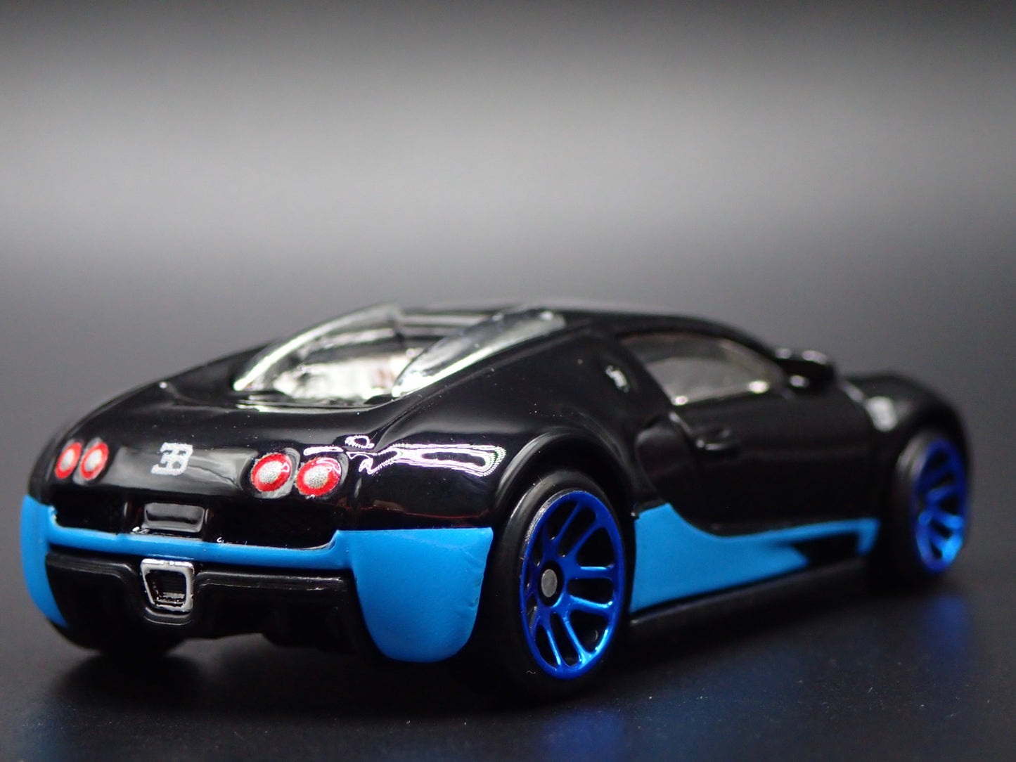 2005-2011 BUGATTI VEYRON SUPER CAR TRANSFORMERS 1:64 SCALE DIECAST MODEL CAR