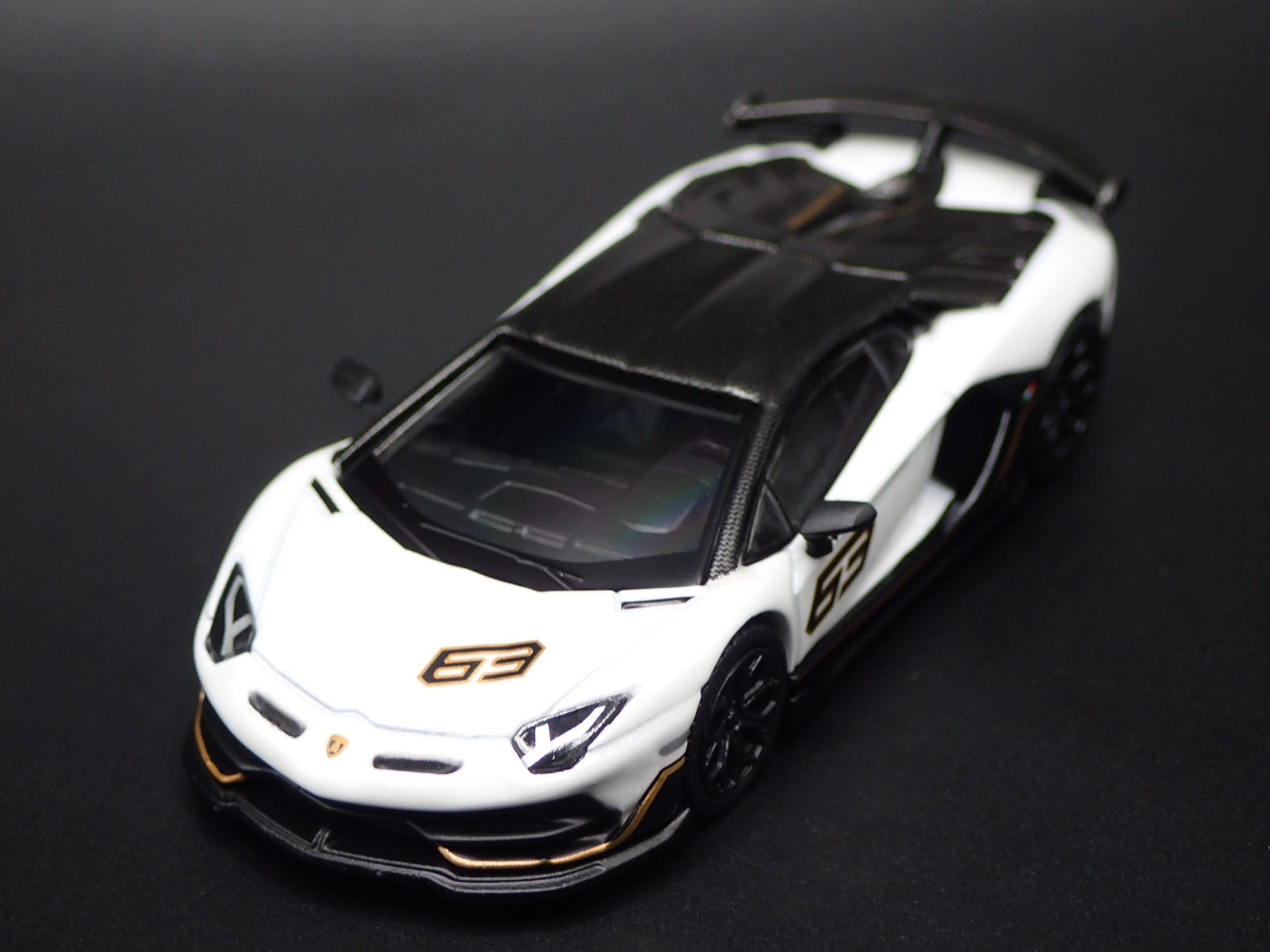 2019-2021 LAMBORGHINI AVENTADOR SVJ ROADSTER SUPER 1:64 SCALE DIECAST MODEL CAR