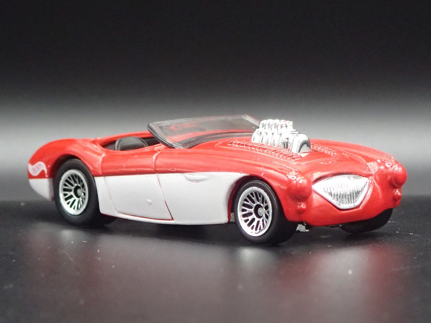 1953-1956 AUSTIN HEALEY ROADSTER CONVERTIBLE RED 1:64 SCALE DIECAST MODEL CAR