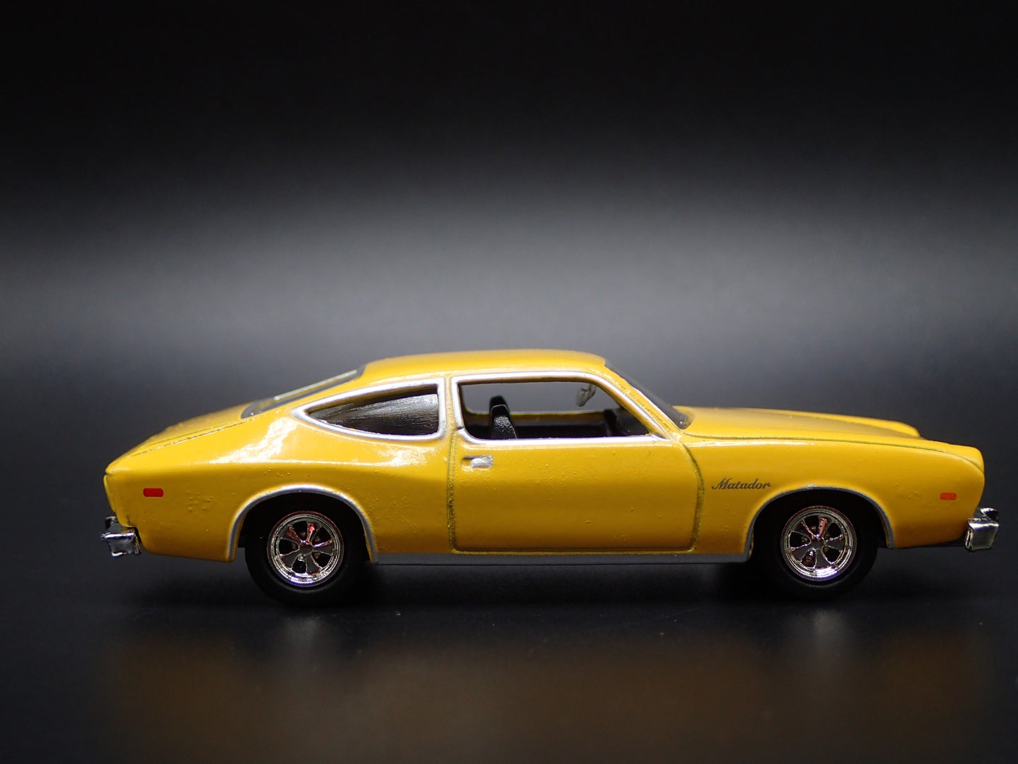 1975 75 AMC MATADOR YELLOW 1:64 SCALE COLLECTIBLE DIORAMA DIECAST MODEL CAR