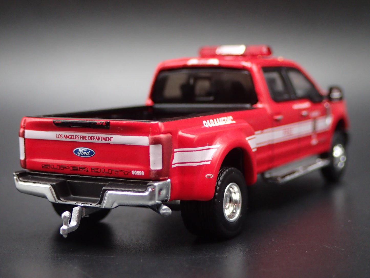 2018 18 FORD F350 LARIAT DUALLY TRUCK w HITCH LAFD 1:64 SCALE DIECAST MODEL CAR