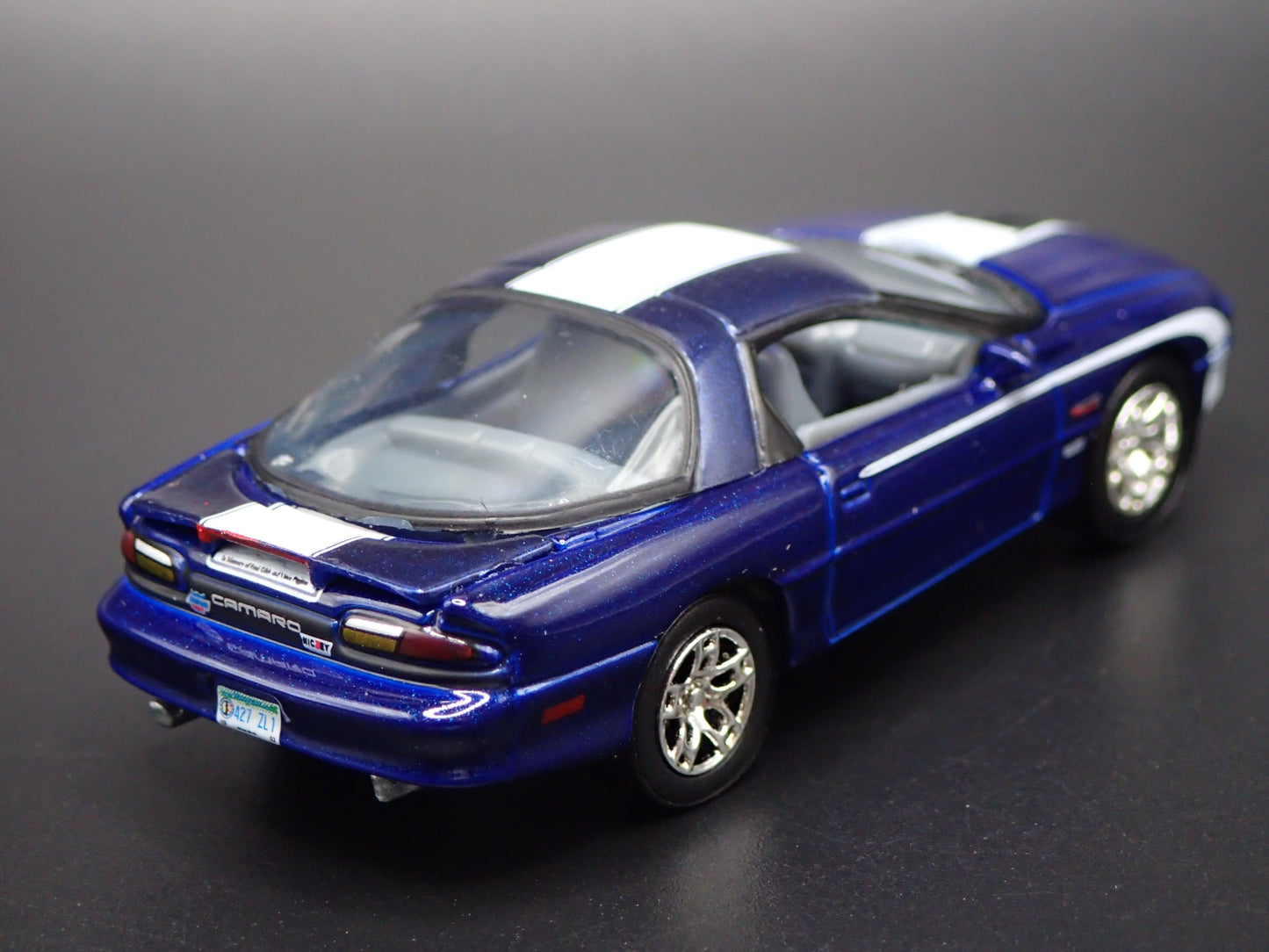 1993-2002 CHEVY CHEVROLET CAMARO ZL1 BLUE 1:64 SCALE DIORAMA DIECAST MODEL CAR