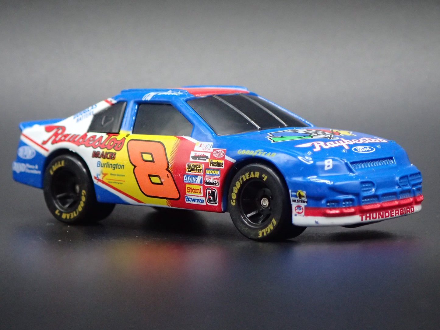 1995 95 FORD THUNDERBIRD 8 JEFF BURTON RAYBESTOS NASCAR 1:64 SCALE DIECAST CAR
