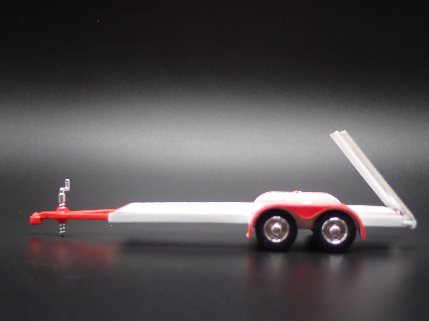FLATBED CAR HAULER TRAILER  WITH LOADING RAMPS 1:64 SCALE DIORAMA PROP MODEL