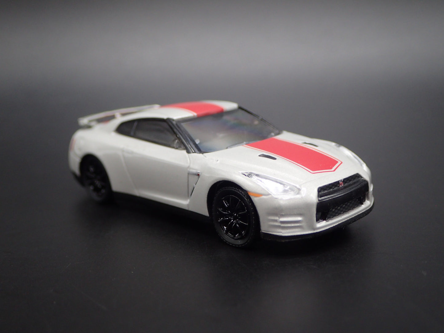 2007-2025 NISSAN SKYLINE GTR R35 GRAY 1:64 SCALE COLLECTIBLE DIECAST MODEL CAR