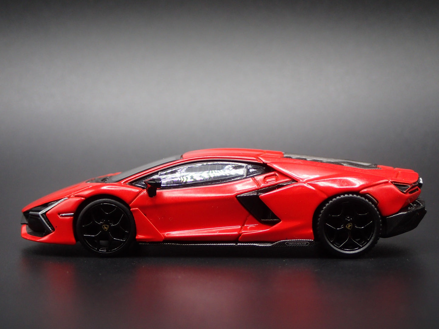 2024-2025 LAMBORGHINI REVUELTO SUPER CAR RED 1:64 SCALE DIECAST MODEL CAR