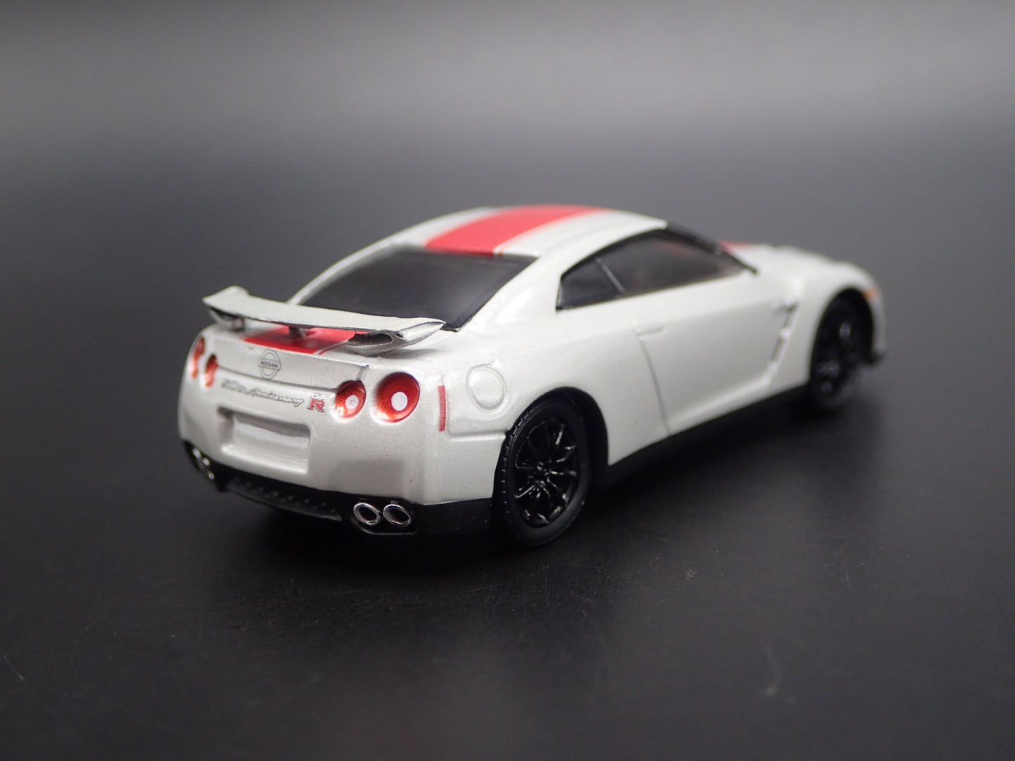 2007-2025 NISSAN SKYLINE GTR R35 GRAY 1:64 SCALE COLLECTIBLE DIECAST MODEL CAR
