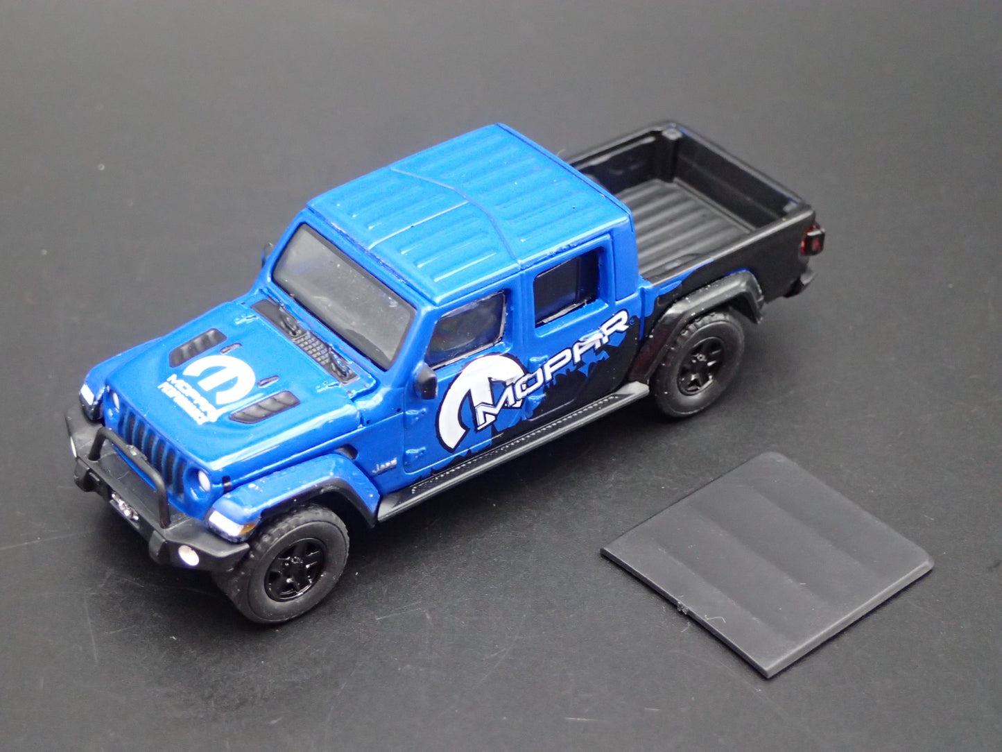 2020-2025 JEEP GLADIATOR PICKUP TRUCK W HITCH MOPAR 1:64 SCALE DIECAST MODEL CAR