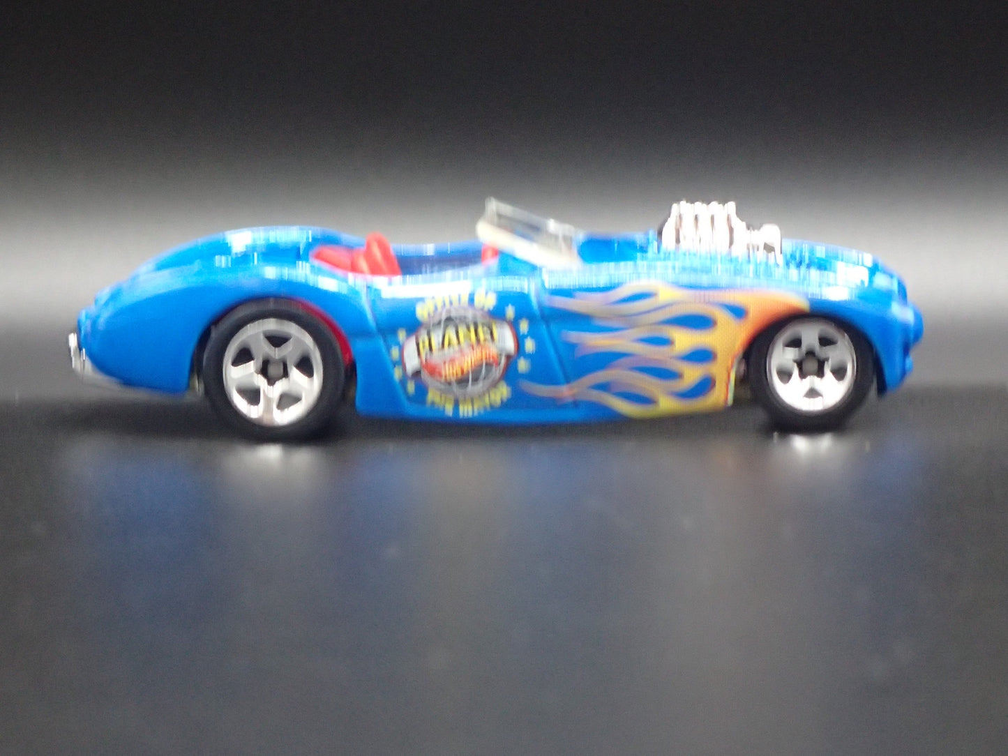 1953-1956 AUSTIN HEALEY ROADSTER CONVERTIBLE BLUE 1:64 SCALE DIECAST MODEL CAR