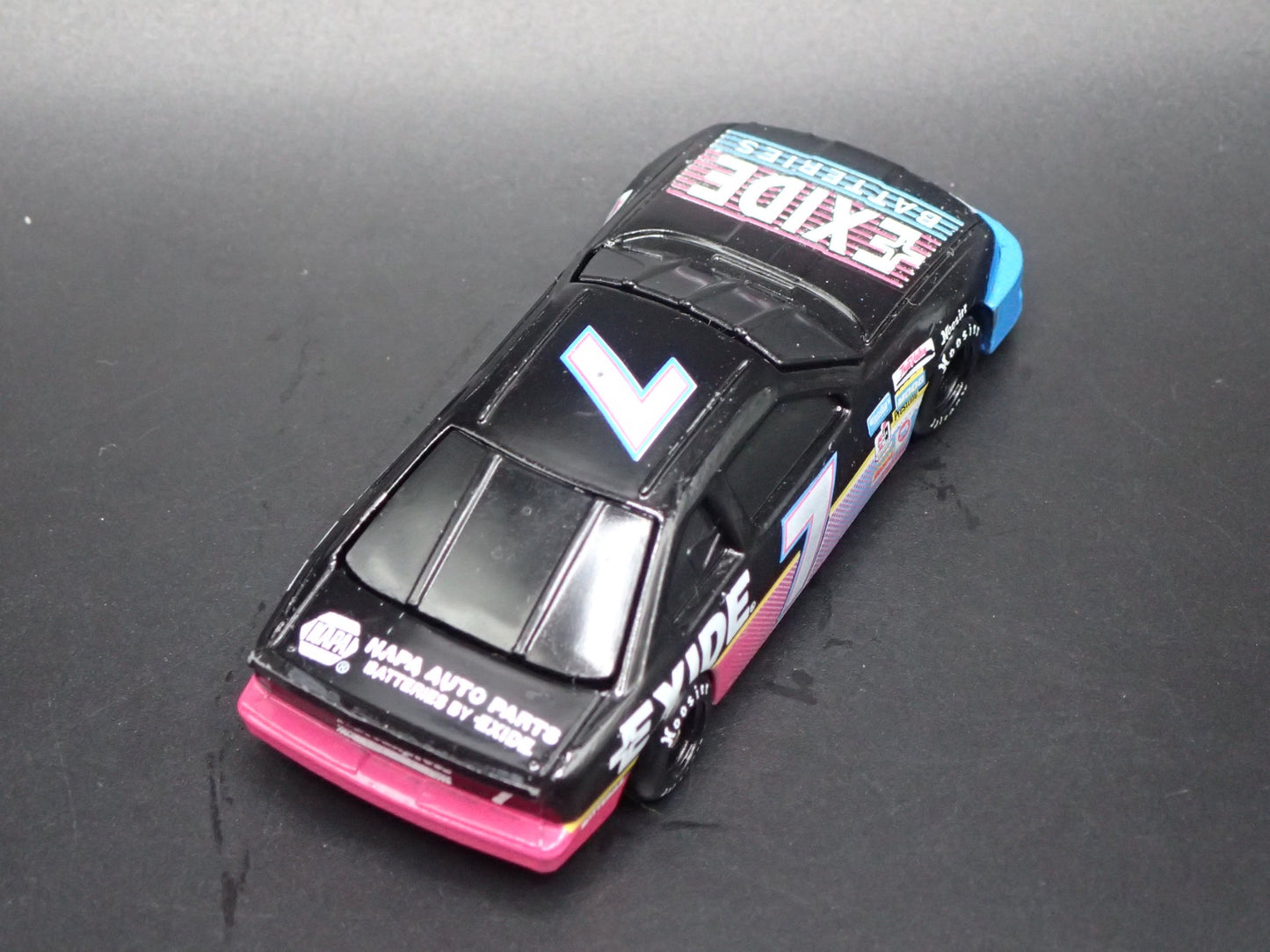 1994 94 FORD THUNDERBIRD 7 GEOFF BODINE NASCAR 1:64 SCALE DIECAST MODEL CAR