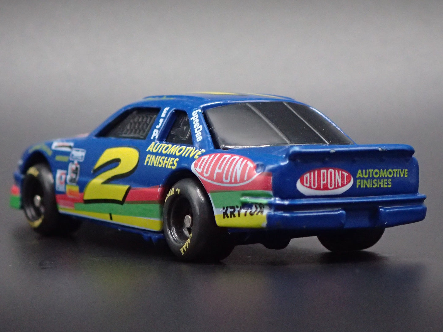 1994 94 CHEVY LUMINA 2 RICKY CRAVEN DU PONT NASCAR 1:64 SCALE DIECAST MODEL CAR