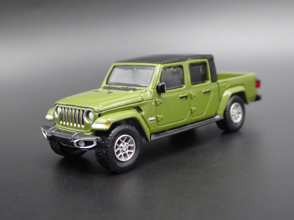 2020-2022 JEEP GLADIATOR PICKUP TRUCK RARE 1:64 SCALE DIORAMA DIECAST MODEL CAR-Burning Rubber Toy Company