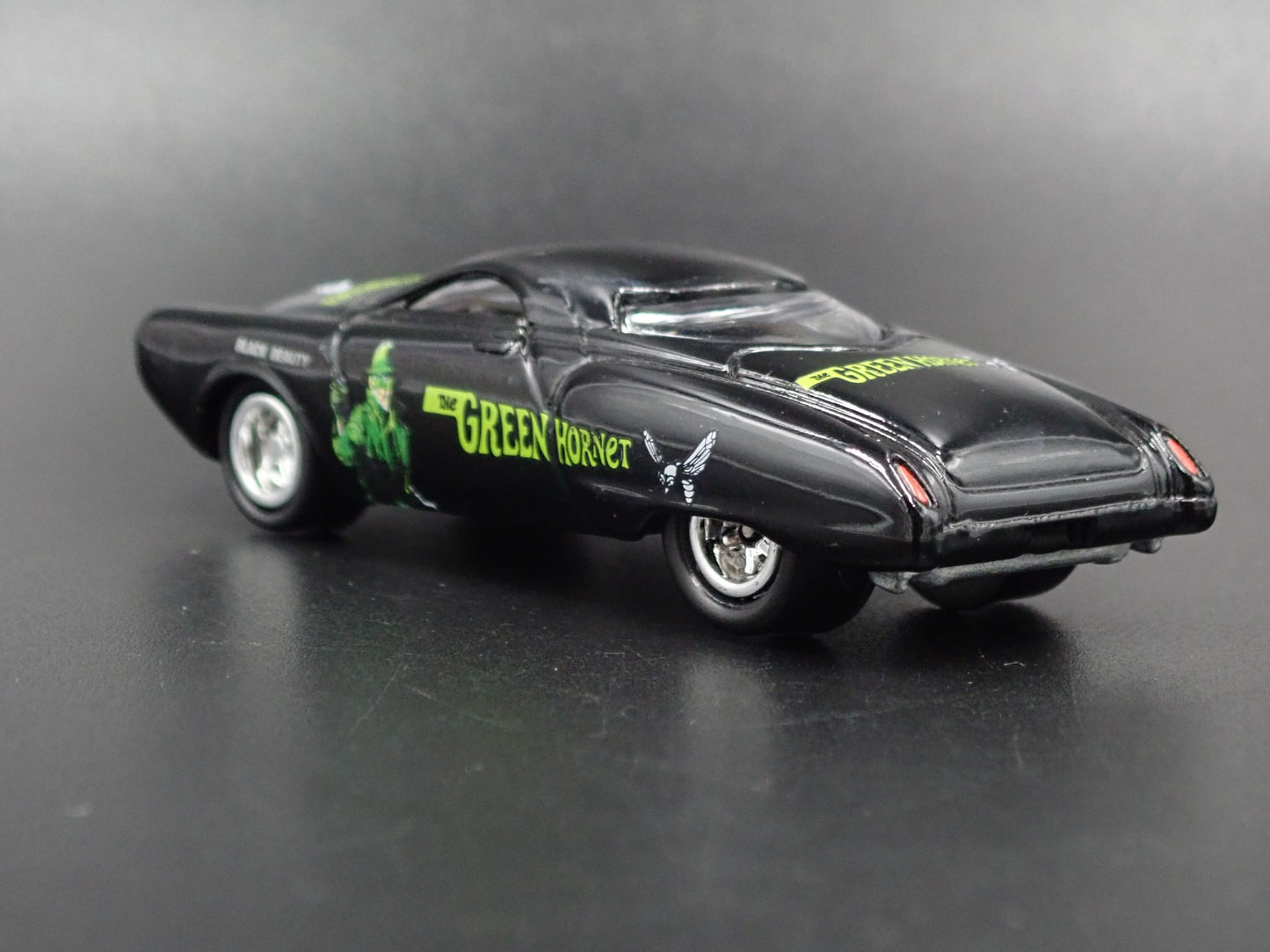 1951 STUDEBAKER COMMANDER GREEN HORNET 1:64 SCALE DIORAMA DIECAST MODEL CAR