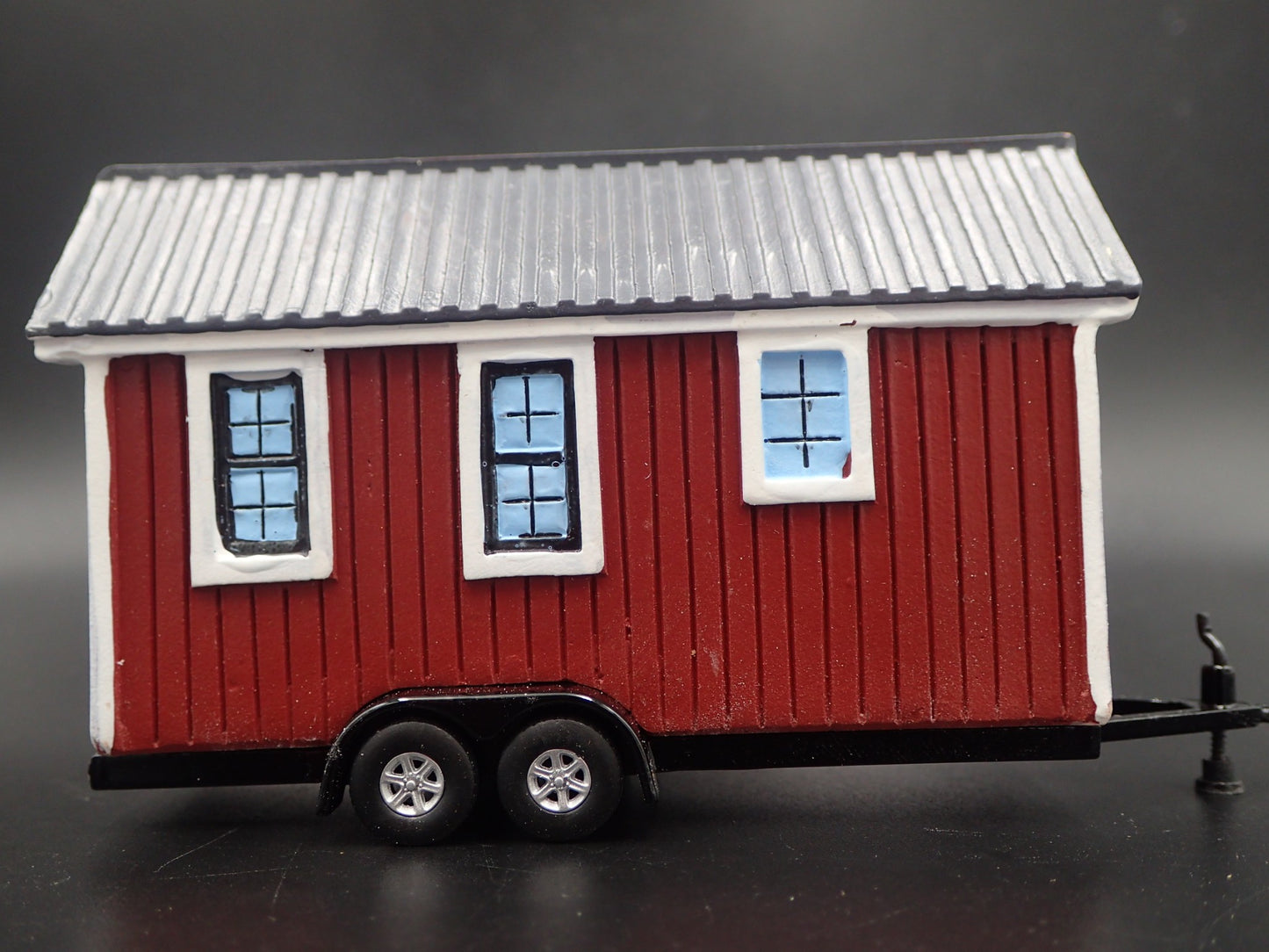 TINY HOUSE HOME FLAT BED TRAILER CAMPER W/ HITCH  1:64 SCALE DIORAMA RESIN MODEL