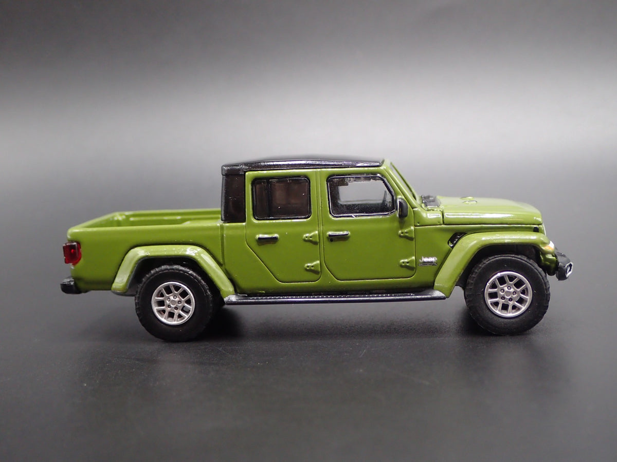 2020-2022 JEEP GLADIATOR PICKUP TRUCK RARE 1:64 SCALE DIORAMA DIECAST MODEL CAR-Burning Rubber Toy Company