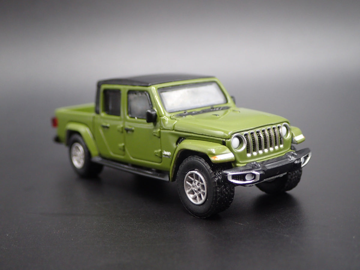 2020-2022 JEEP GLADIATOR PICKUP TRUCK RARE 1:64 SCALE DIORAMA DIECAST MODEL CAR-Burning Rubber Toy Company
