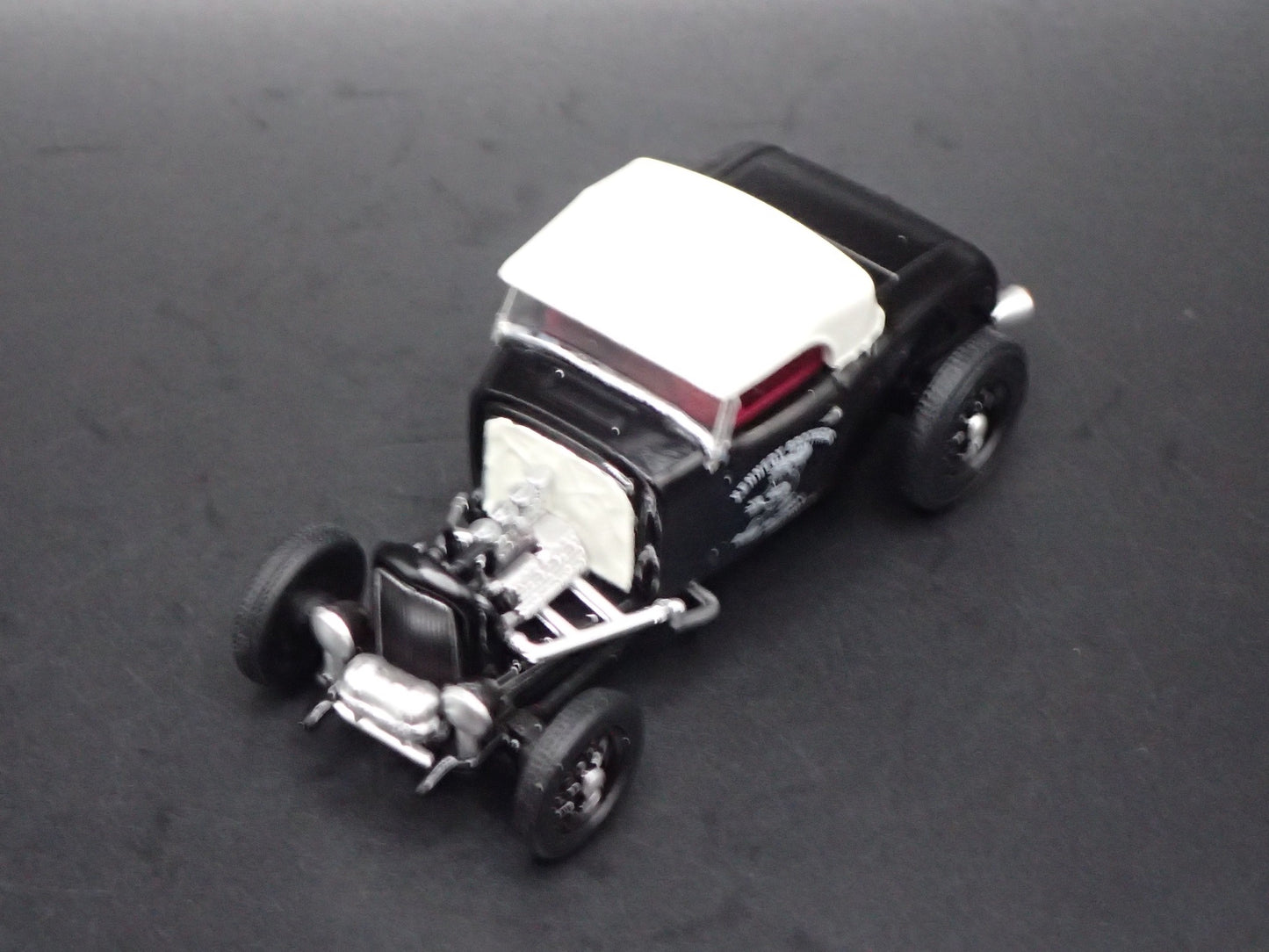 1932 32 FORD ROADSTER HOT ROD KENNEDY BROTHERS 1:64 SCALE DIECAST MODEL CAR
