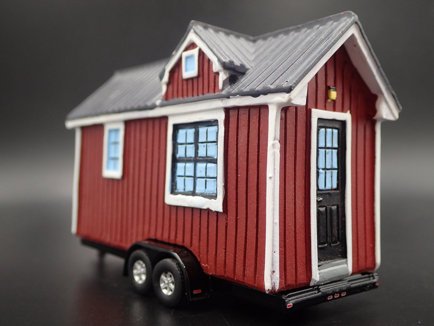 TINY HOUSE HOME FLAT BED TRAILER CAMPER W/ HITCH  1:64 SCALE DIORAMA RESIN MODEL