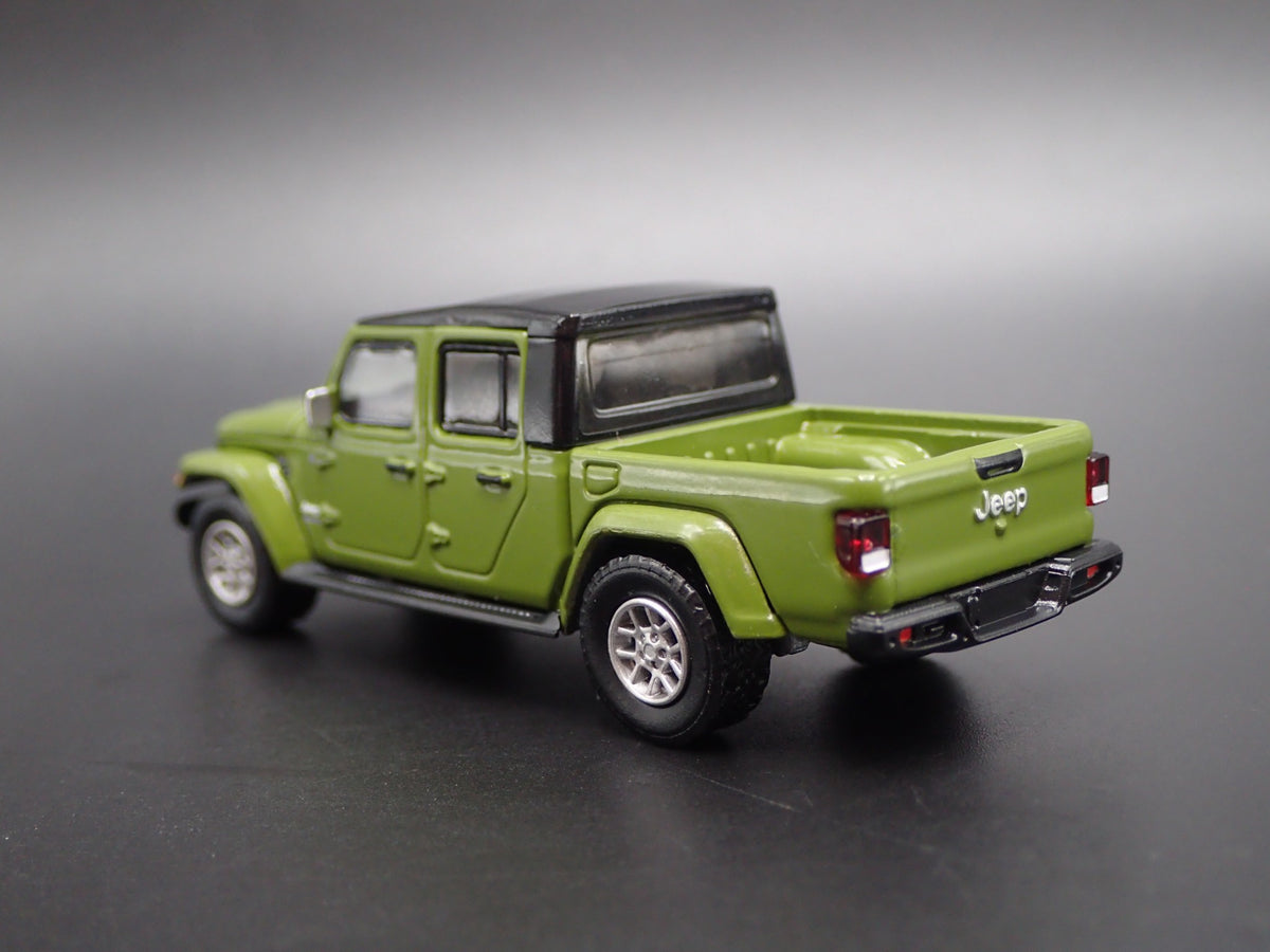2020-2022 JEEP GLADIATOR PICKUP TRUCK RARE 1:64 SCALE DIORAMA DIECAST MODEL CAR-Burning Rubber Toy Company