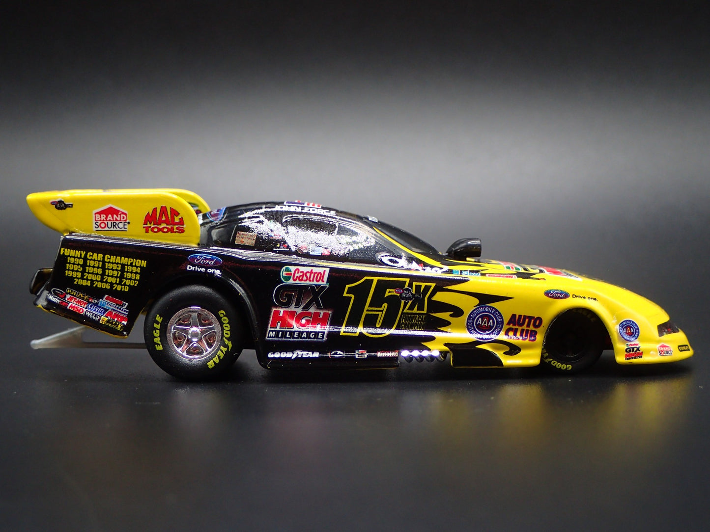 2011 FORD MUSTANG FUNNY CAR JOHN FORCE CASTROL GTX 1:64 SCALE DIECAST MODEL CAR