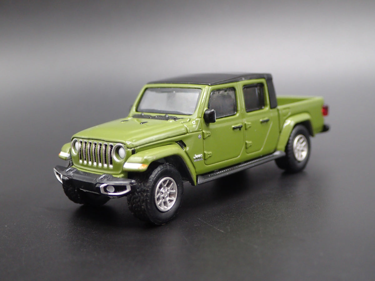 2020-2022 JEEP GLADIATOR PICKUP TRUCK RARE 1:64 SCALE DIORAMA DIECAST MODEL CAR-Burning Rubber Toy Company