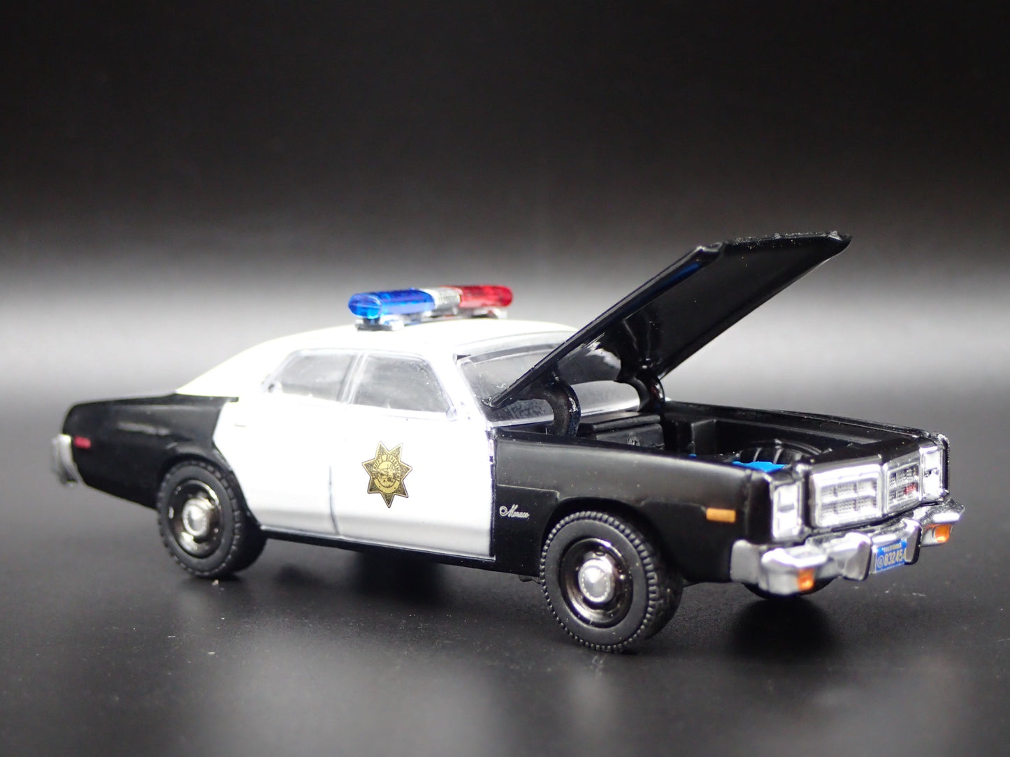 1977 77 DODGE MONACO COUNTY SHERIFF POLICE CAR RARE 1/64 SCALE DIECAST MODEL CAR