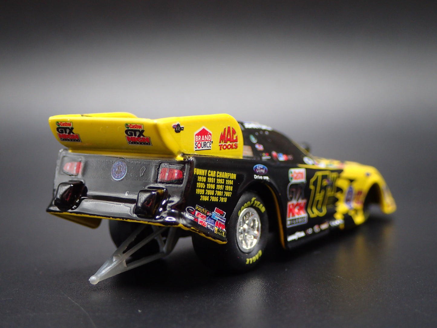 2011 FORD MUSTANG FUNNY CAR JOHN FORCE CASTROL GTX 1:64 SCALE DIECAST MODEL CAR