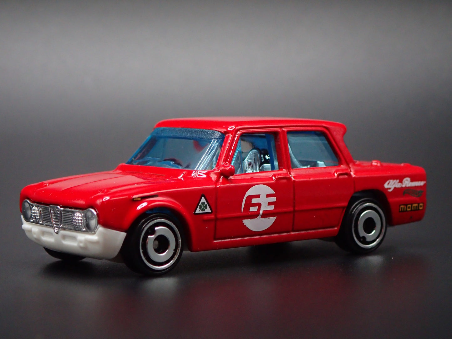 1963-1964 ALFA ROMEO GIULIA TI SUPER RED 1:64 SCALE DIORAMA DIECAST MODEL CAR