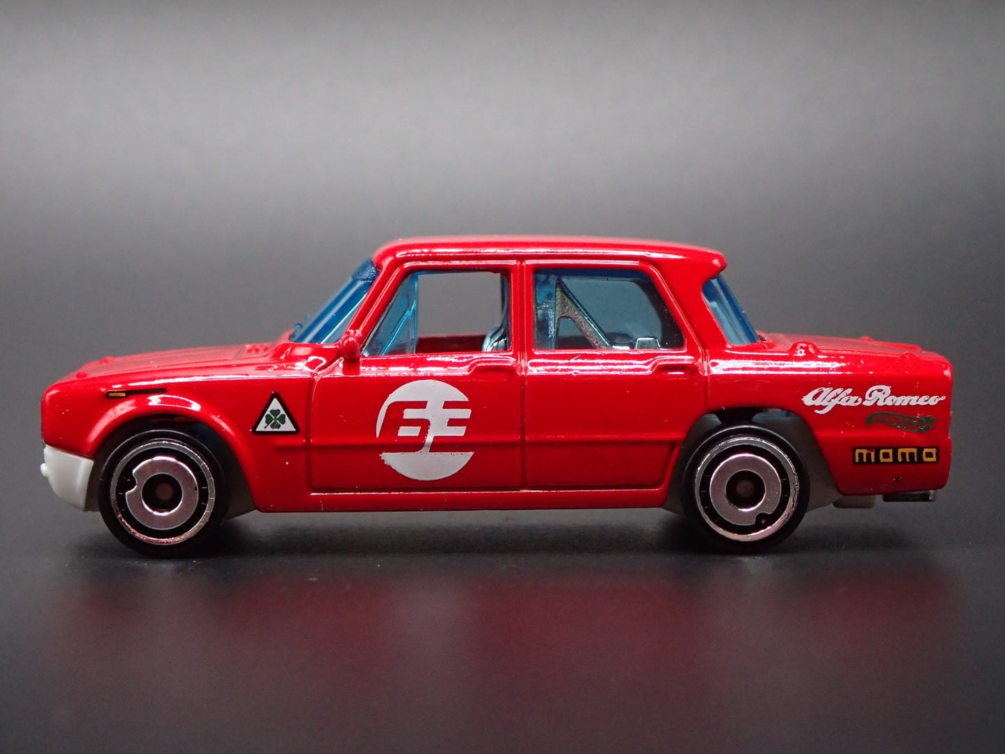 1963-1964 ALFA ROMEO GIULIA TI SUPER RED 1:64 SCALE DIORAMA DIECAST MODEL CAR