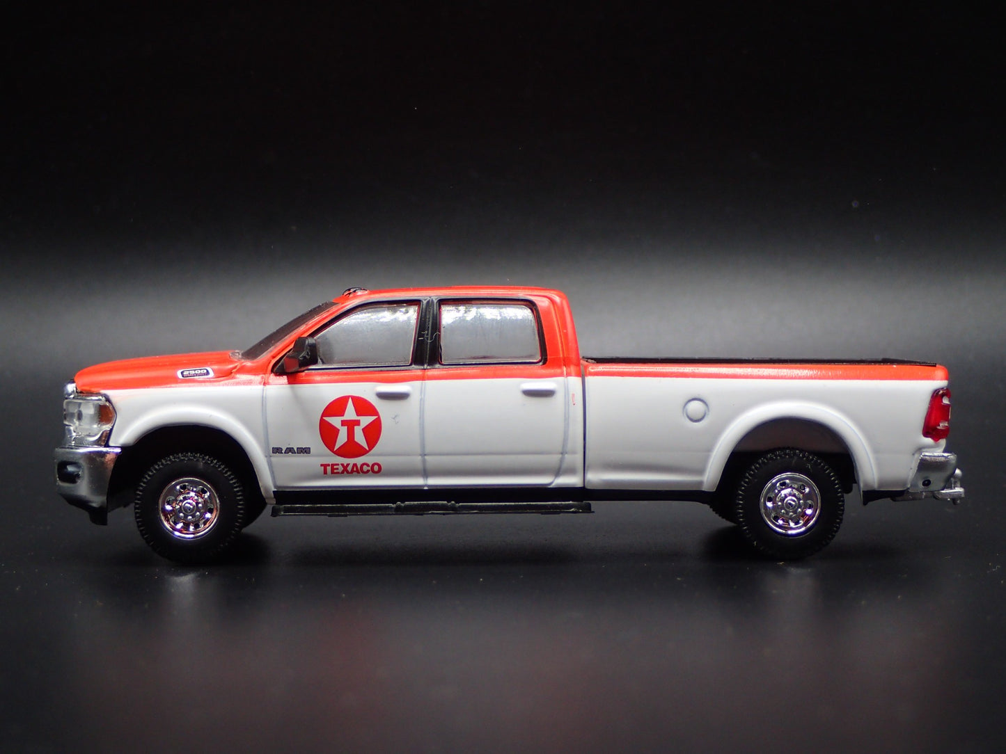 2023 RAM 2500 PICKUP TRUCK w HITCH TEXACO OIL RED 1/64 SCALE DIECAST MODEL CAR