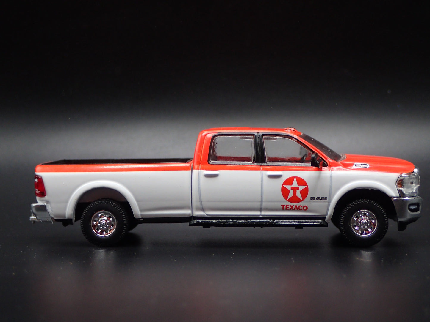 2023 RAM 2500 PICKUP TRUCK w HITCH TEXACO OIL RED 1/64 SCALE DIECAST MODEL CAR