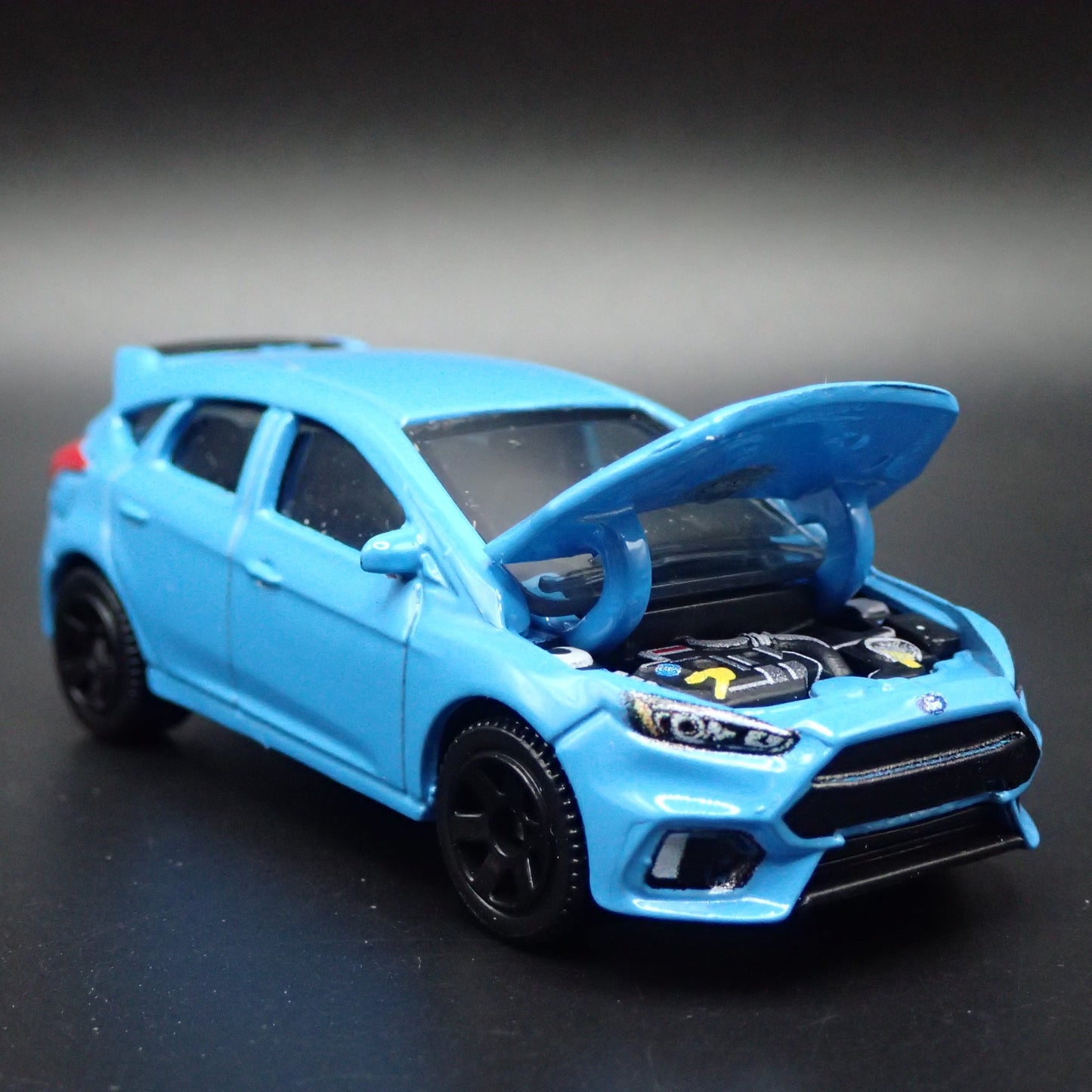 2011-2018 FORD FOCUS RS BLUE 1:64 SCALE COLLECTIBLE DIORAMA DIECAST MODEL CAR