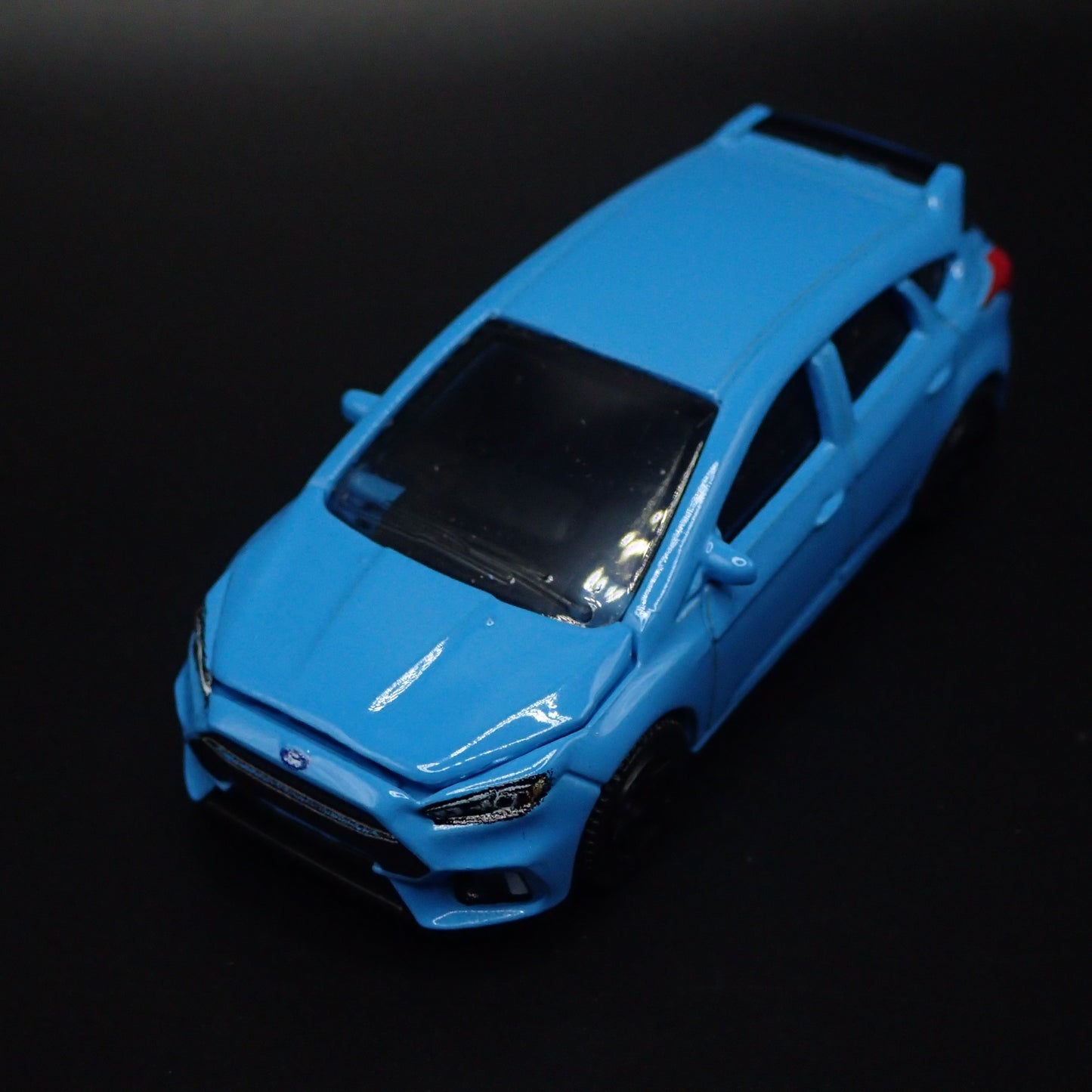 2011-2018 FORD FOCUS RS BLUE 1:64 SCALE COLLECTIBLE DIORAMA DIECAST MODEL CAR