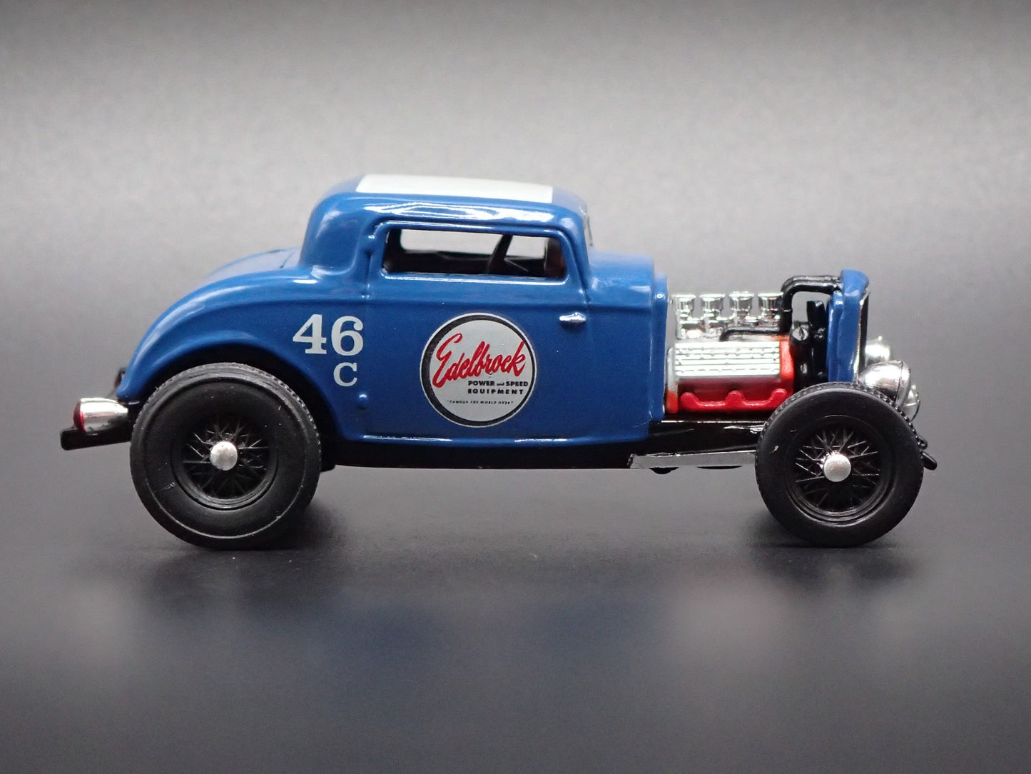 1932 32 FORD THREE WINDOW COUPE HOT ROD EDELBROCK 1:64 SCALE DIECAST MODEL CAR