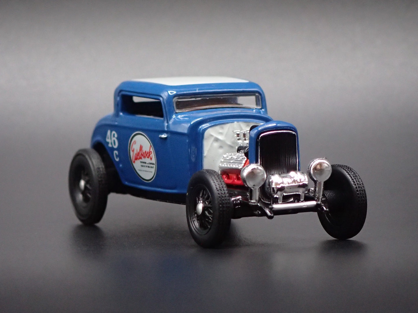 1932 32 FORD THREE WINDOW COUPE HOT ROD EDELBROCK 1:64 SCALE DIECAST MODEL CAR