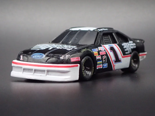 1994 94 FORD THUNDERBIRD 1 RICK MAST PPR RACING NASCAR 1:64 DIECAST MODEL CAR