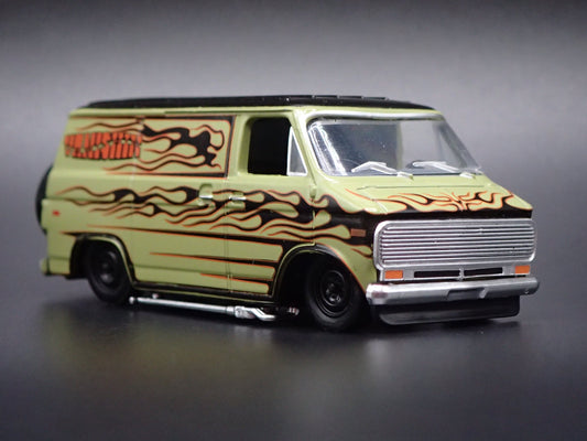 1971 71 CHEVY CHEVROLET VAN GREEN 1:64 SCALE COLLECTIBLE DIECAST MODEL CAR-Burning Rubber Toy Company