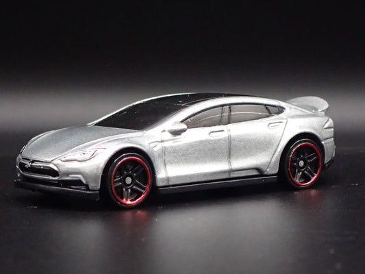2012-2016 TESLA MODEL S 1/64 SCALE LIMITED COLLECTIBLE DIORAMA DIECAST MODEL CAR