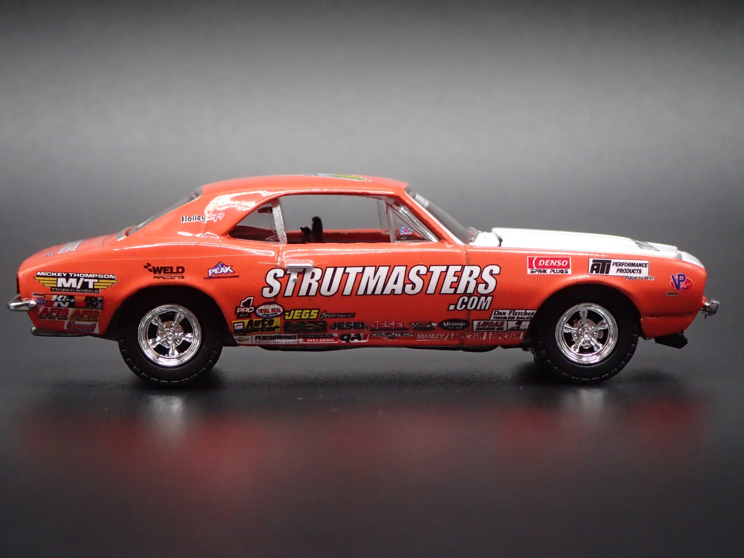 1969 69 CHEVY CHEVROLET CAMARO Z/28 STRUTMASTERS 1:64 SCALE DIECAST MODEL CAR