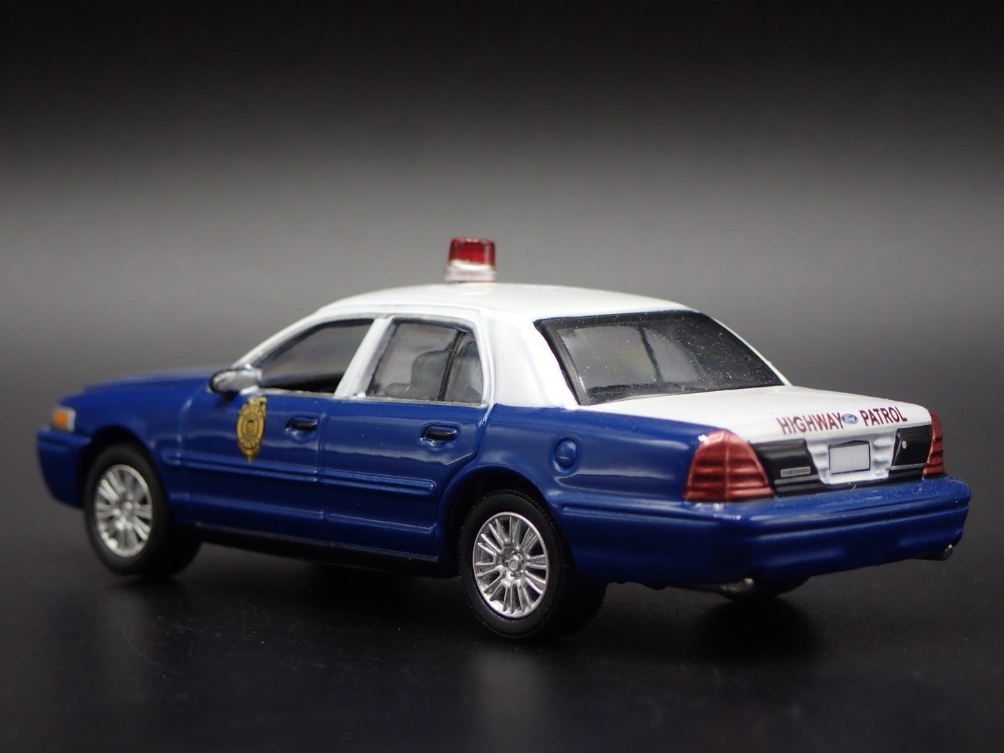 2011 11 FORD CROWN VICTORIA KANSAS HIGHWAY PATROL 1:64 SCALE DIECAST MODEL CAR