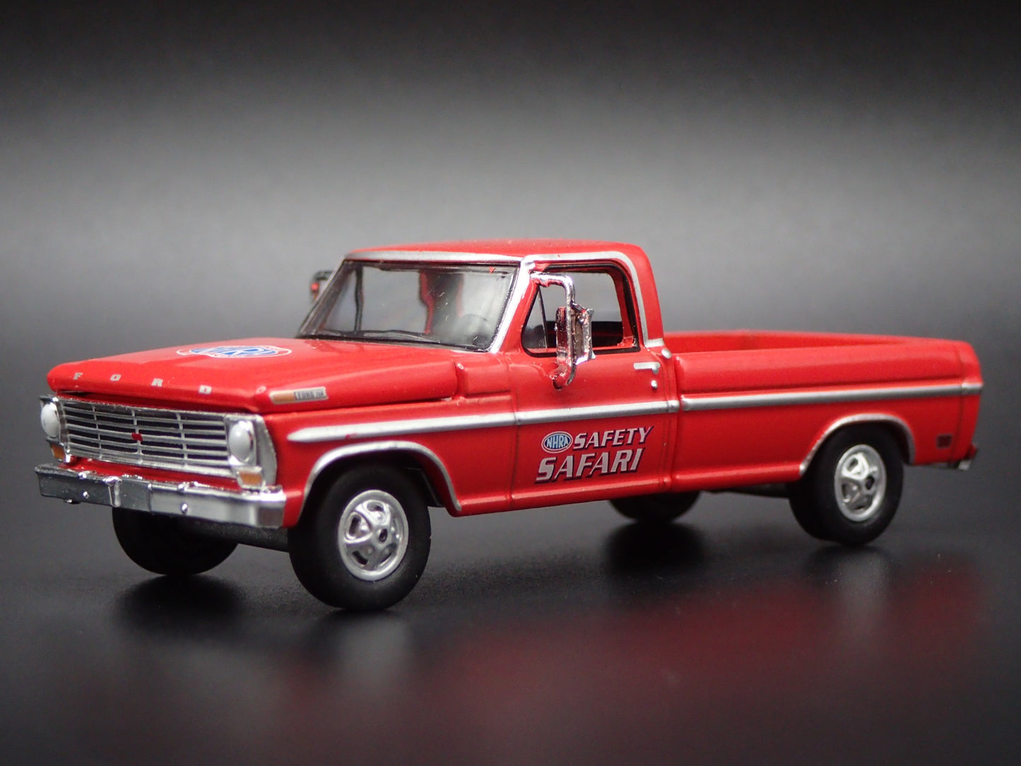 1969 69 FORD F250 PICKUP TRUCK w HITCH NHRA 1:64 SCALE DIORAMA DIECAST MODEL CAR