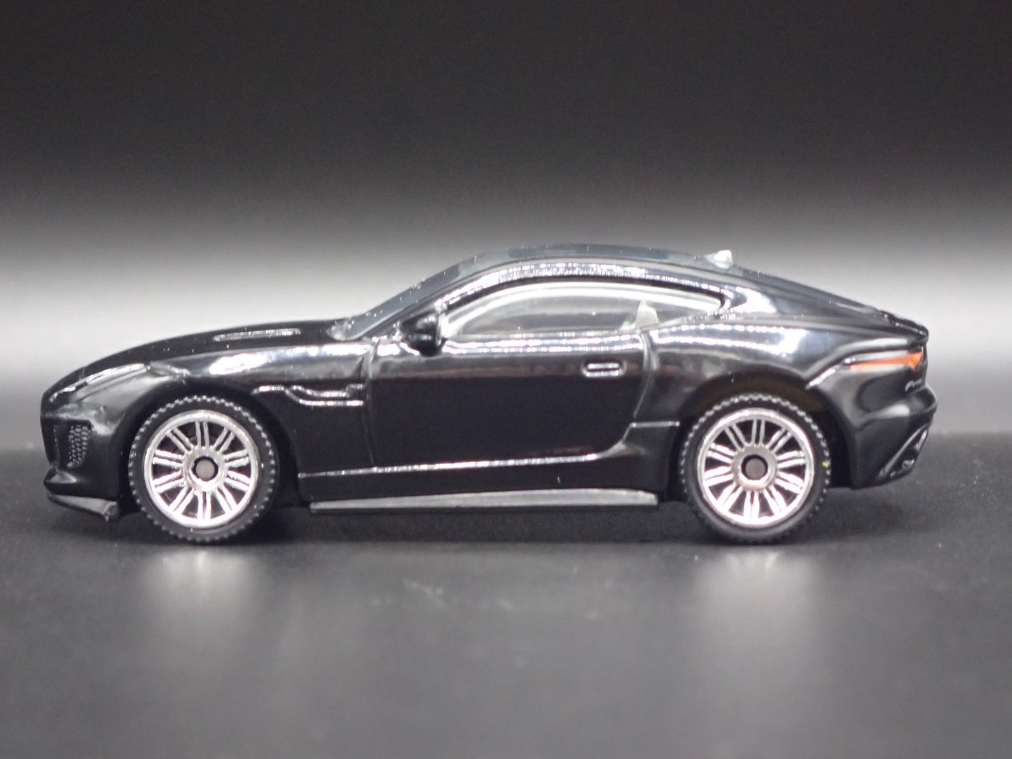 2014-2024 JAGUAR F TYPE COUPE 1:64 SCALE COLLECTIBLE DIORAMA DIECAST MODEL CAR