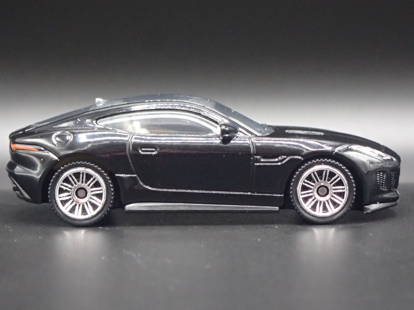 2014-2024 JAGUAR F TYPE COUPE 1:64 SCALE COLLECTIBLE DIORAMA DIECAST MODEL CAR