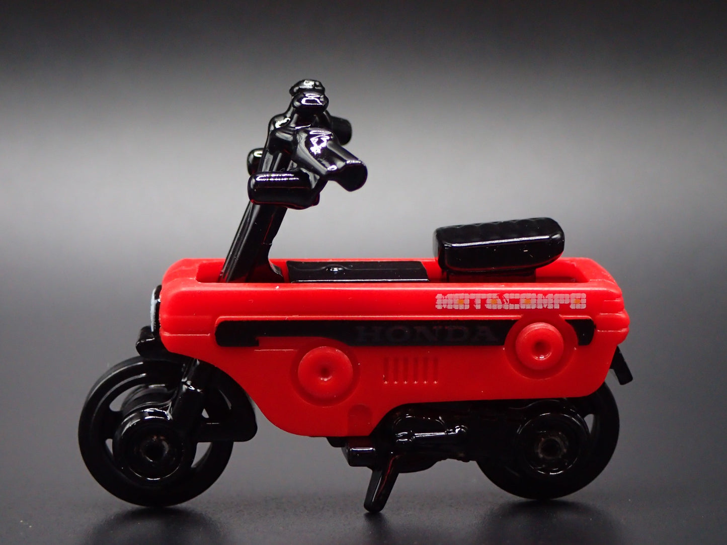 1981-1983 HONDA MOTOCOMPO TRUNK BIKE 1:64 SCALE COLLECTIBLE DIECAST MODEL CAR