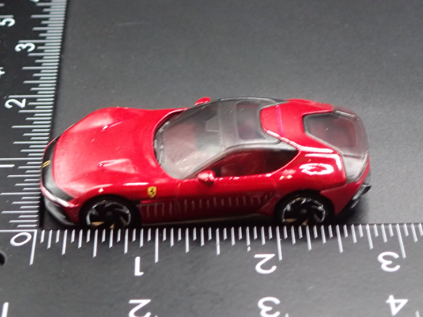 2024-2026 FERRARI 12CILINDRI 1:64 SCALE COLLECTIBLE DIORAMA DIECAST MODEL CAR