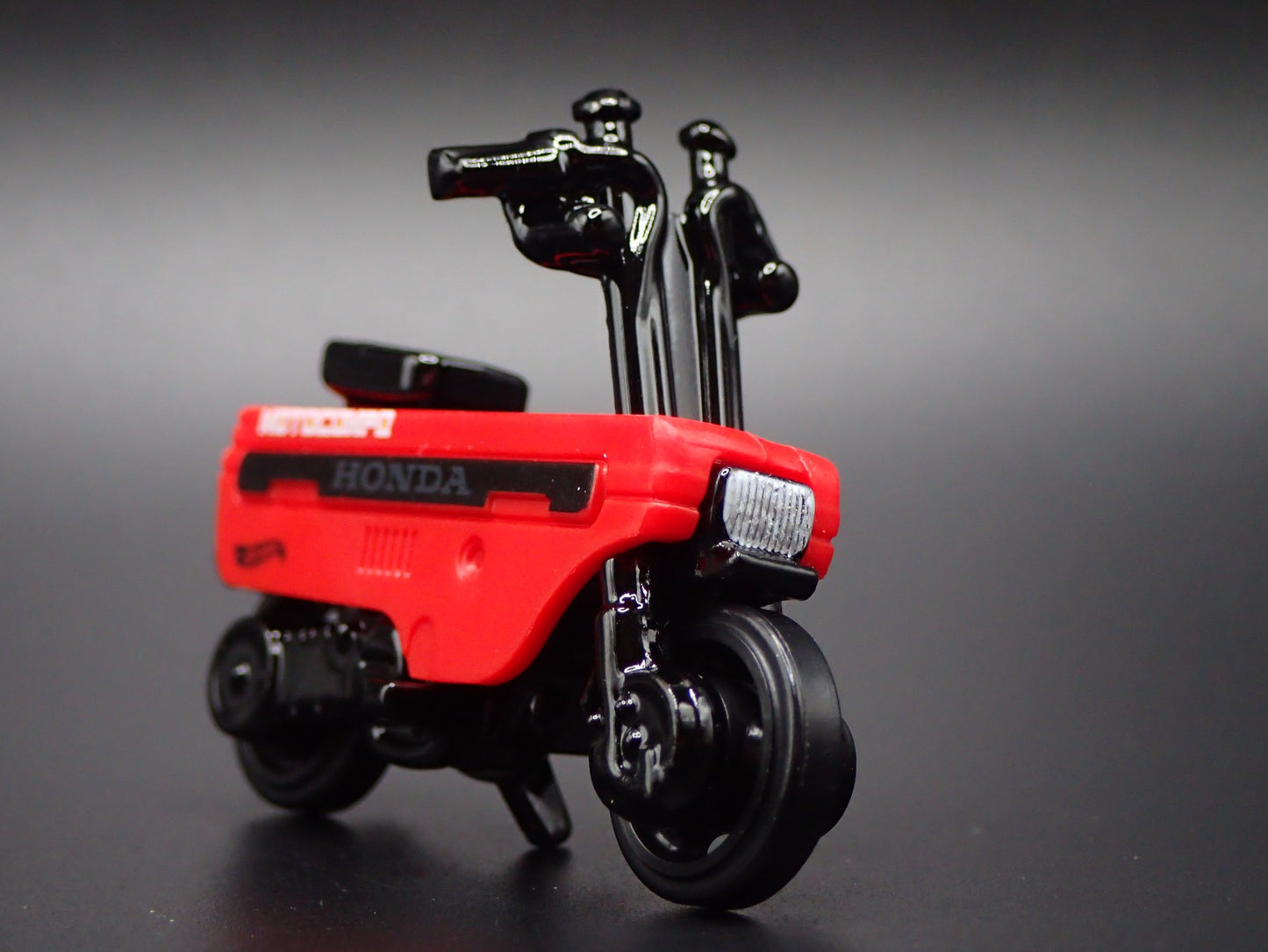 1981-1983 HONDA MOTOCOMPO TRUNK BIKE 1:64 SCALE COLLECTIBLE DIECAST MODEL CAR